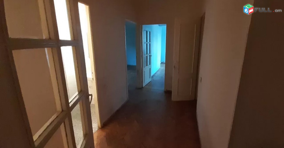 LA04655 Վարձով 3 սենյականոց բնակարան Պուշկին փողոցում