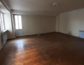 LA04655 Վարձով 3 սենյականոց բնակարան Պուշկին փողոցում