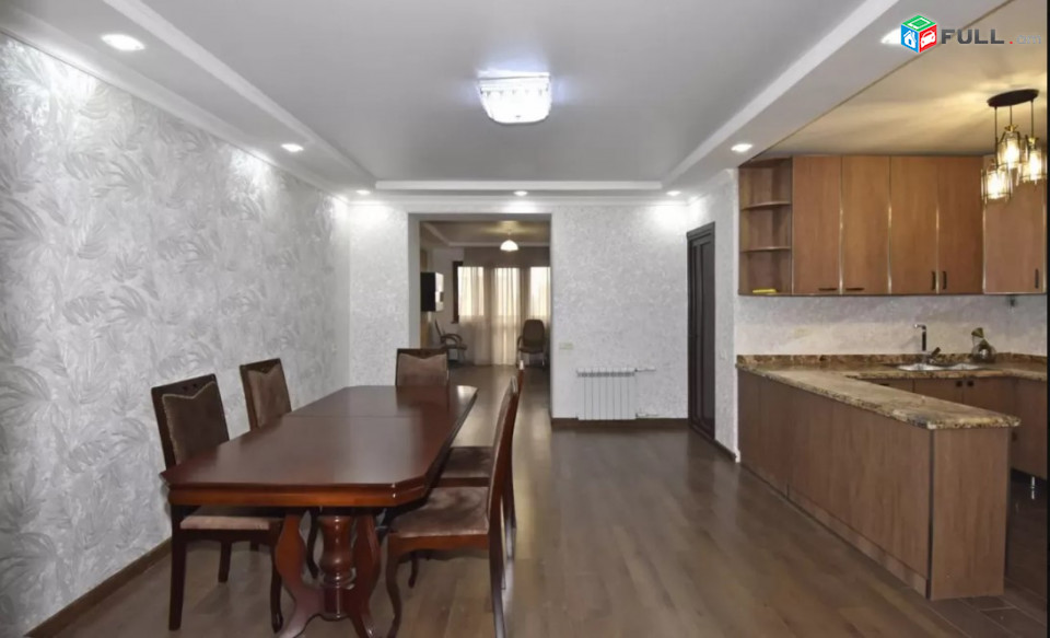 LA04682 Վարձով 3 սենյականոց բնակարան Գրիբոյեդովի փողոցում 