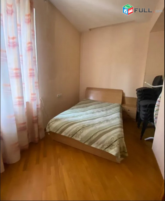 LA04687  Վարձով 2 սենյականոց բնակարան Մաշտոցի պողոտայում  