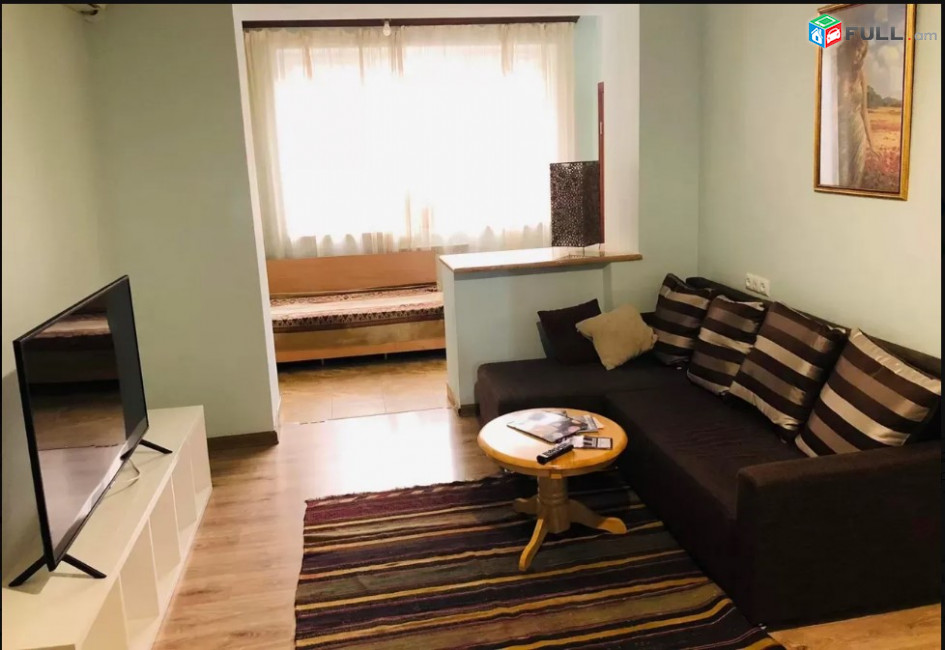 LA04690 Վարձով 2 սենյականոց բնակարան Վարդանանց փողոցում 