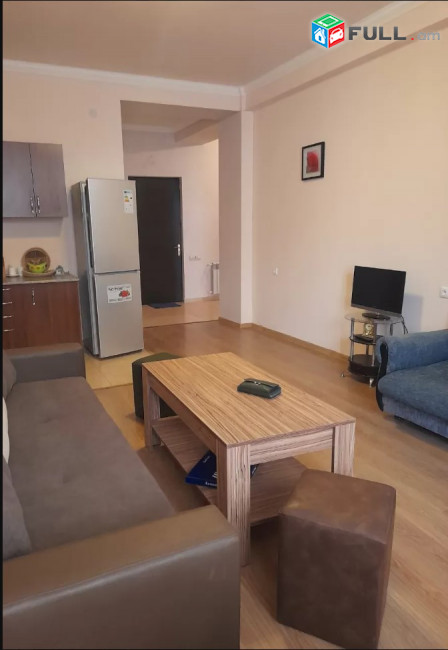 LA04704 Վարձով 3 սենյականոց բնակարան Ադոնց , Երազ բնակելի թաղամաս նորակառույց