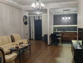 LA04736  Վարձով 3 սենյականոց բնակարան Արամի փողոց , նորակառույց 
