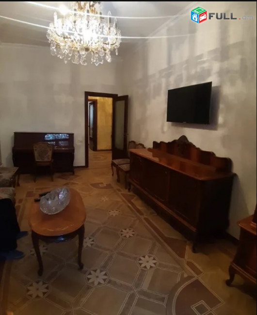 LA04625 Վարձով 3 սենյականոց բնակարան Ալեքսանդր Սպենդիարյան փողոցում 