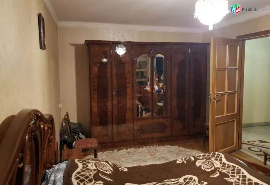 LA04761 Վարձով 4 սենյականոց բնակարան Բյուզանդի փողոց , Վերնիսաժի մոտ