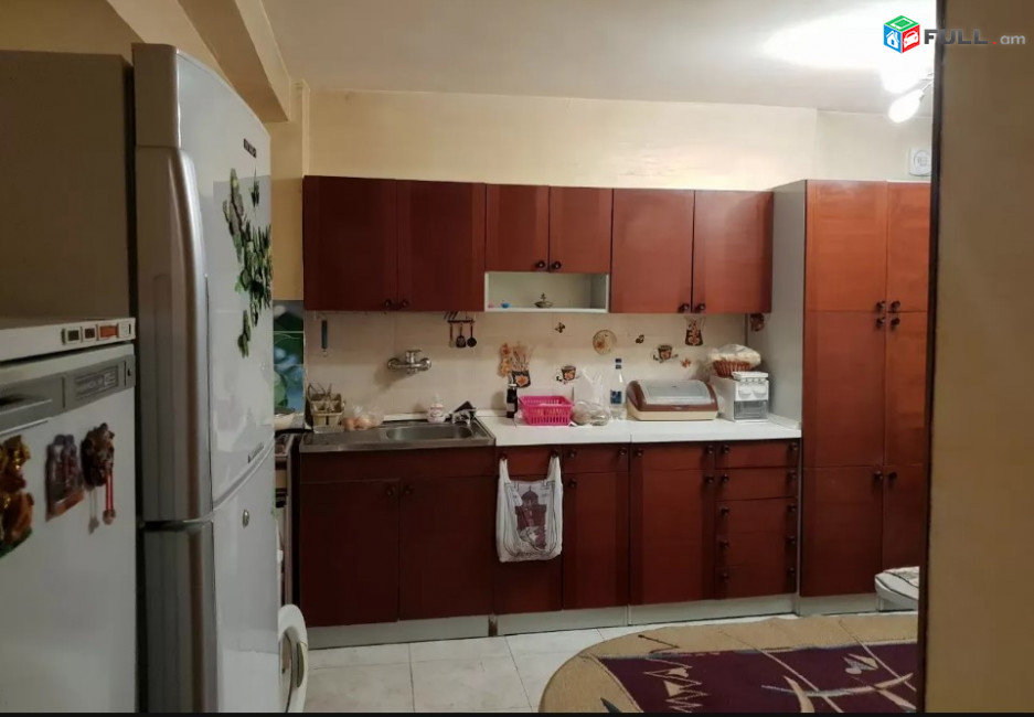 LA04761 Վարձով 4 սենյականոց բնակարան Բյուզանդի փողոց , Վերնիսաժի մոտ