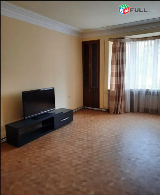 LA04765  Վարձով է տրվում 4 սենյականոց բնակարան Զաքյան փողոցում