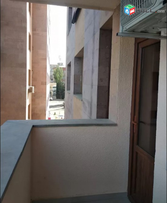LA04773 Վարձով 2 սենյականոց բնակարան Ավետիս Ահարոնյան փողոց , նորակառույց շենք