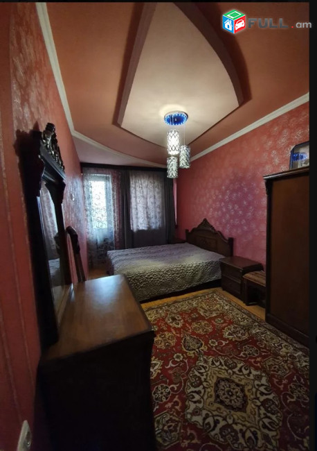 LA04781 Վարձով 4 սենյականոց բնակարան  Լենինգրադյան փողոցում