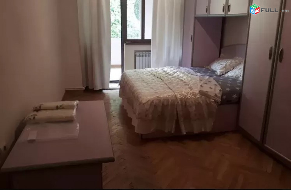 LA04798 Վարձով 3 սենյականոց բնակարան Զավարյան փողոցում 