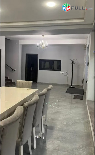 LA04407  Վարձով 8 սենյականոց 3 հարկանի քարե տուն, Սերո Խանզադյան 1-ին նրբ ,Նորք Մարաշում 