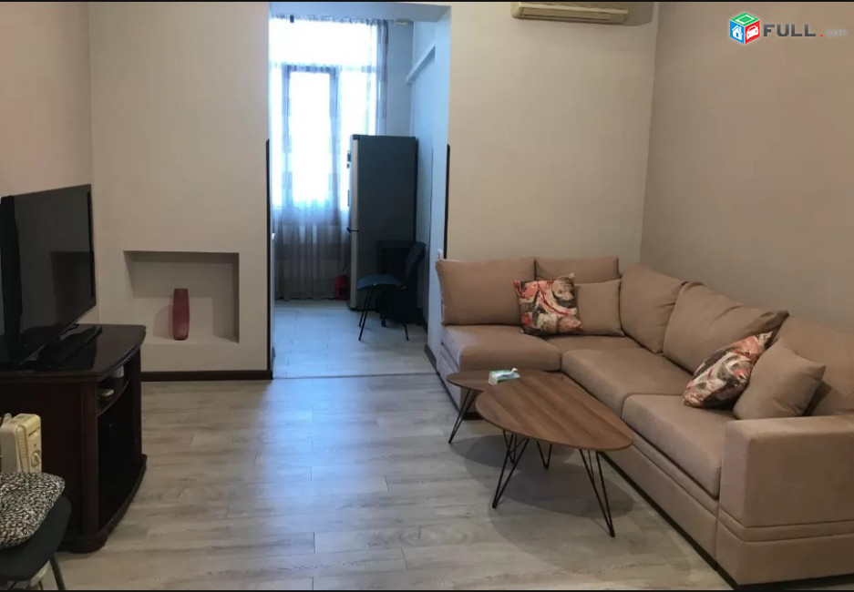 LA04812 Վարձով 2 սենյականոց բնակարան Չարենցի փողոցում 