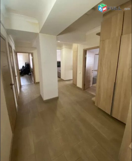 LA04830 Վարձով 3 սենյականոց բնակարան Հակոբ Հակոբյան փողոցում