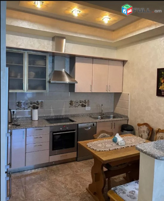 LA04846 Վարձով 3 սենյականոց բնակարան Բյուզանդի փողոց , նորակառույց բնակարան 