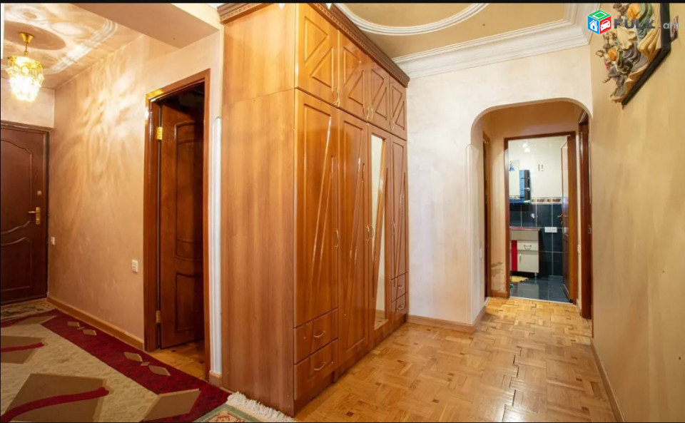 LA07929 Վարձով 3 սենյականոց բնակարան Բրյուսովի փողոցում 