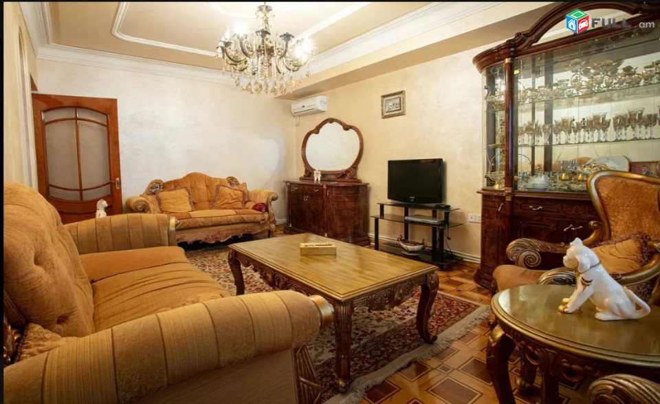 LA07929 Վարձով 3 սենյականոց բնակարան Բրյուսովի փողոցում 