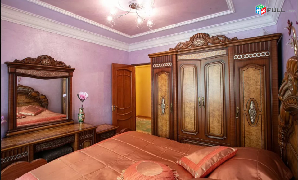 LA07929 Վարձով 3 սենյականոց բնակարան Բրյուսովի փողոցում 