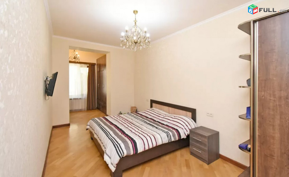 LA04955  Վարձով 3 սենյականոց բնակարան Սայաթ Նովա փողոցում
