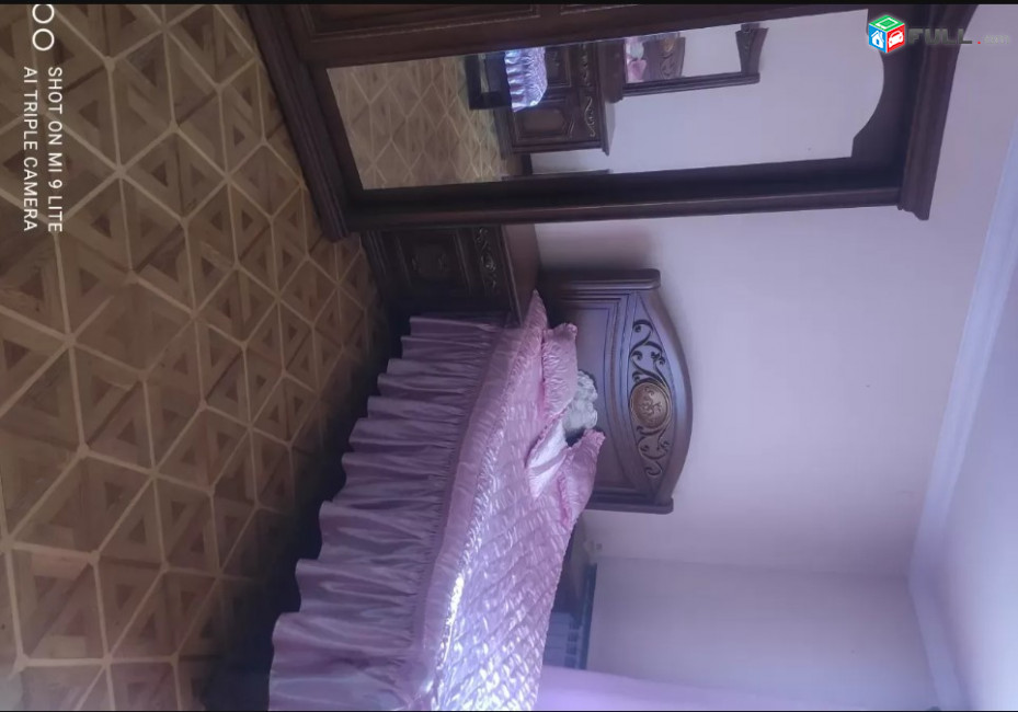 LA04967  Վարձով 3 սենյականոց բնակարան Մոսկովյան փողոցում 