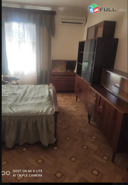 LA04967  Վարձով 3 սենյականոց բնակարան Մոսկովյան փողոցում 