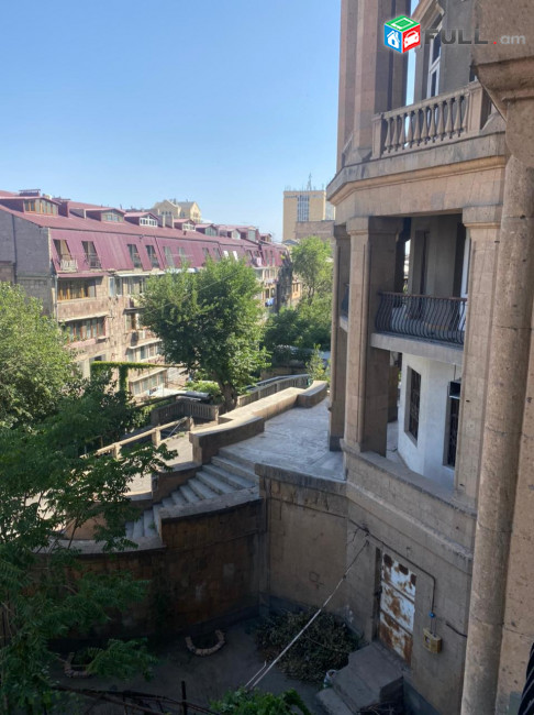LA04970  Վարձով 3 սենյականոց բնակարան Դեմիրճյան փողոցում 