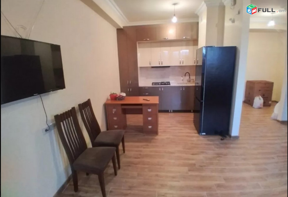 LA04983 Վարձով 3 սենյականոց բնակարան   Ակսել Բակունցի փողոց 4 Մասիվ , նորակառույց