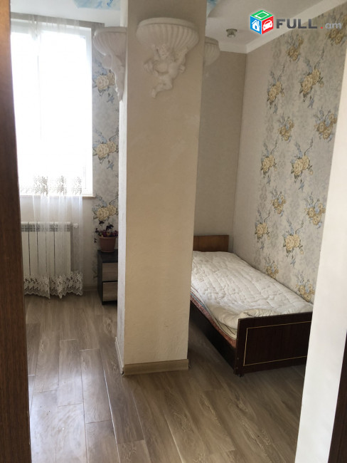 LA05006 Վարձով  3 սենյականոց բնակարան Նանսենի փողոց 