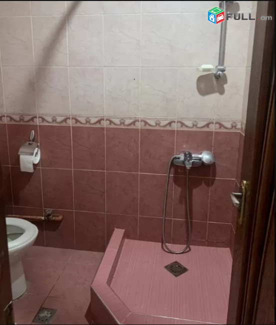 LA05008 Վարձով 2 սենյականոց բնակարան Ամիրյան փողոցում