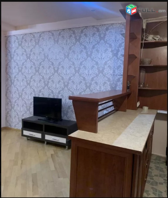 LA05008 Վարձով 2 սենյականոց բնակարան Ամիրյան փողոցում
