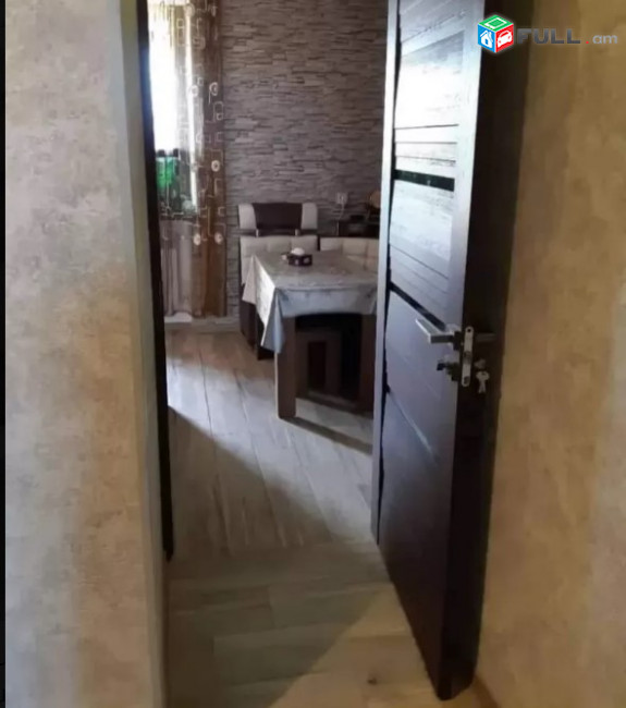 LA05058 Վարձով 4 սենյականոց բնակարան Լվովյան փողոցում