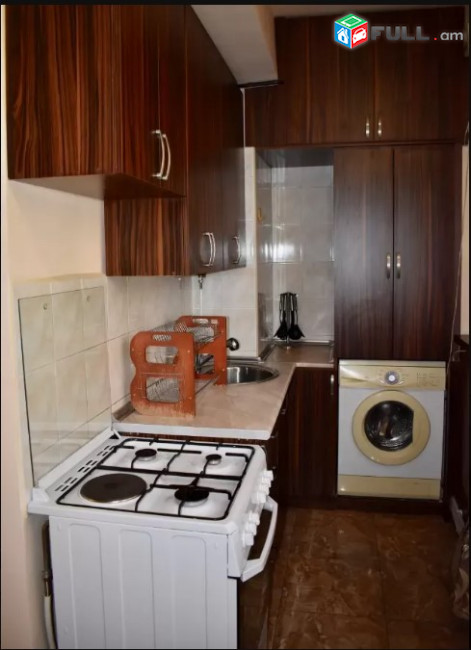 LA05067 Վարձով 3 սենյականոց բնակարան Սայաթ Նովա , Անի հյուրանոցի դիմաց