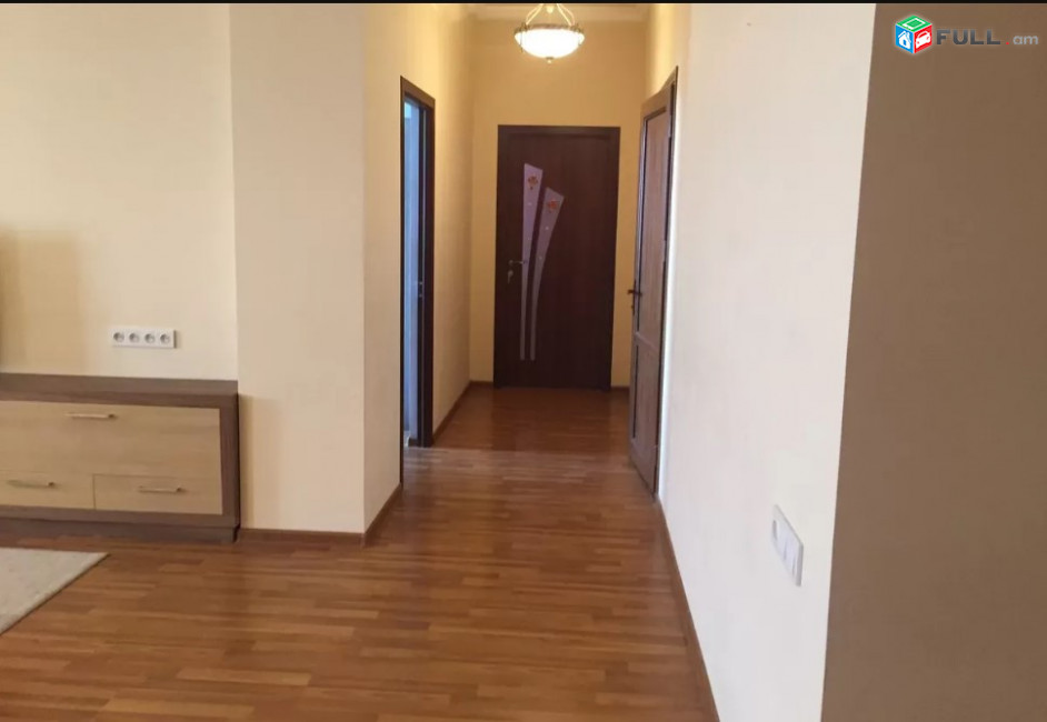 LA05073 A Վարձով 3 սենյականոց բնակարան Սայաթ Նովա, Ucom ի մոտ նորակառույց
