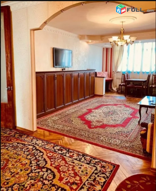 LA05104 Վարձով 3 սենյականոց բնակարան Ամիրյան փողոցում 