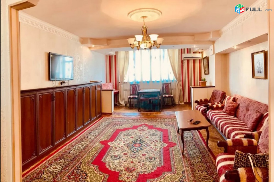 LA05104 Վարձով 3 սենյականոց բնակարան Ամիրյան փողոցում 