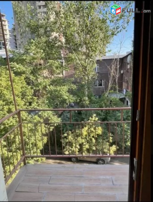 LA05106 Վարձով 3 սենյականոց բնակարան Բրյուսովի փողոցում