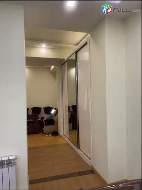 LA05106 Վարձով 3 սենյականոց բնակարան Բրյուսովի փողոցում