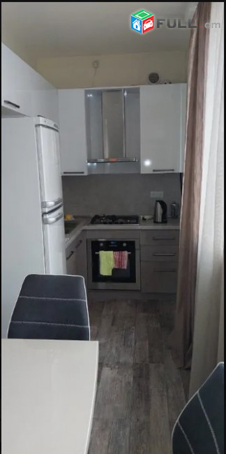 LA05109  Վարձով 2 սենյականոց բնակարան Վարդանանց փողոց, Վերնիսաժի մոտակայքում