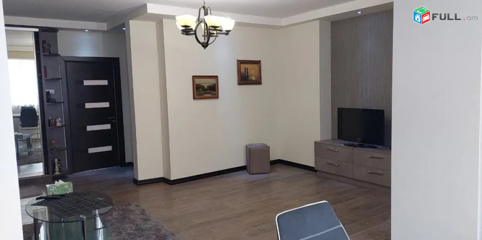 LA05109  Վարձով 2 սենյականոց բնակարան Վարդանանց փողոց, Վերնիսաժի մոտակայքում