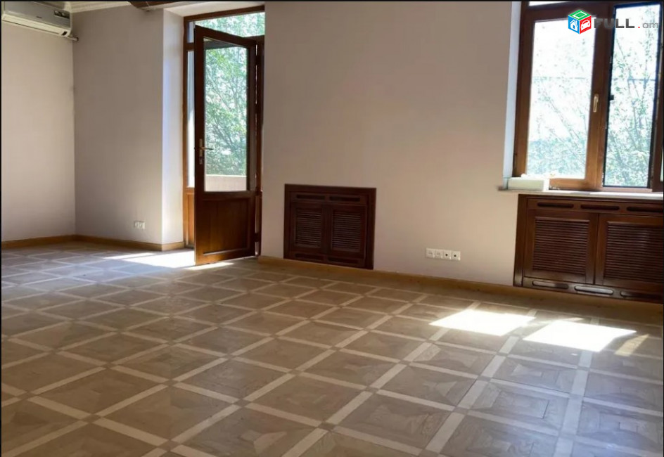 LA05071 Վարձով 130 քմ Գրասենյակային տարածք Սայաթ-Նովայի պողոտայում