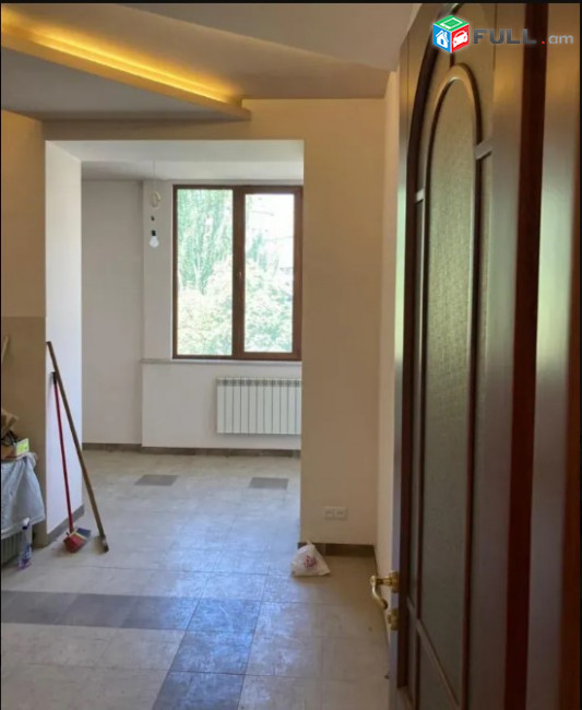 LA05071 Վարձով 130 քմ Գրասենյակային տարածք Սայաթ-Նովայի պողոտայում