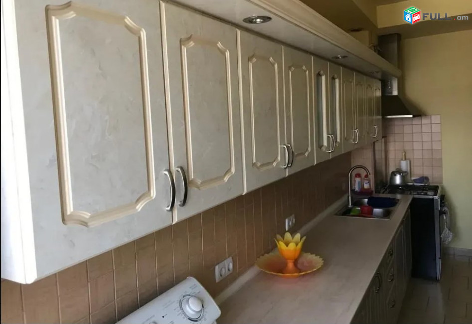 LA05112 Վարձով 3 սենյականոց բնակարան Զորավար Անդրանիկի փողոցում 