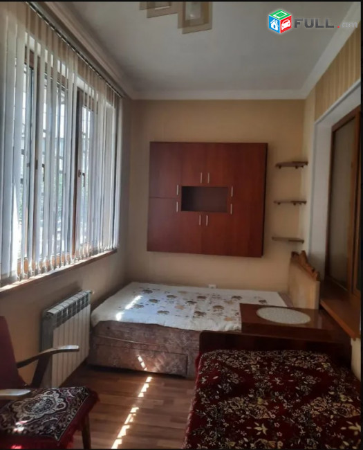 LA05121 Վարձով 4 սենյականոց բնակարան Արամ Խաչատրյան , Նոր Զովք սուպերմարպետի հարևանությամբ
