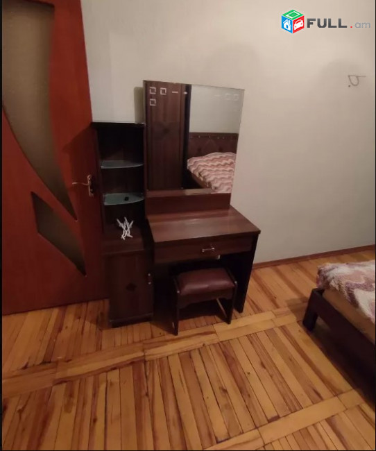 LA05142 Վարձով 3 սենյականոց բնակարան Դավիթաշեն 4 թաղամաս 
