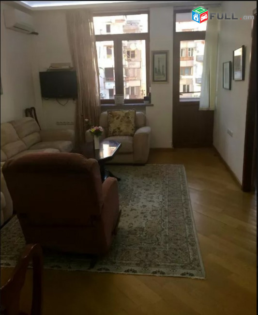 LA05171  Վարձով 3 սենյականոց բնակարան Եկմալյան փողոց , նորակառույց