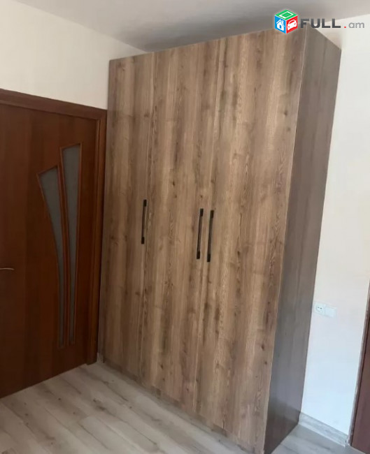 LA05182 Վարձով 4 սենյականոց բնակարան Սունդուկյան փողոցում 