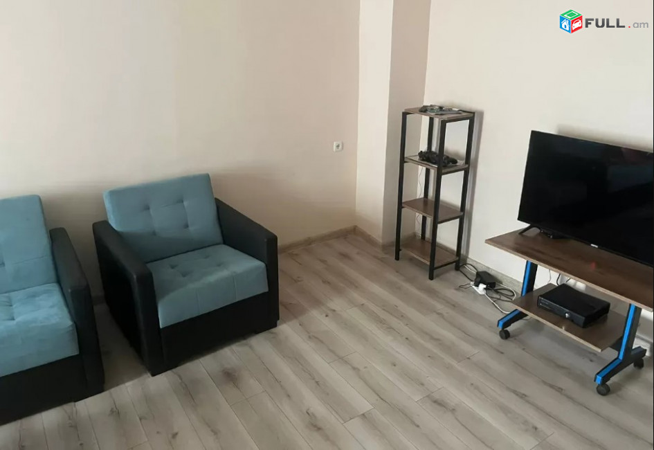 LA05182 Վարձով 4 սենյականոց բնակարան Սունդուկյան փողոցում 