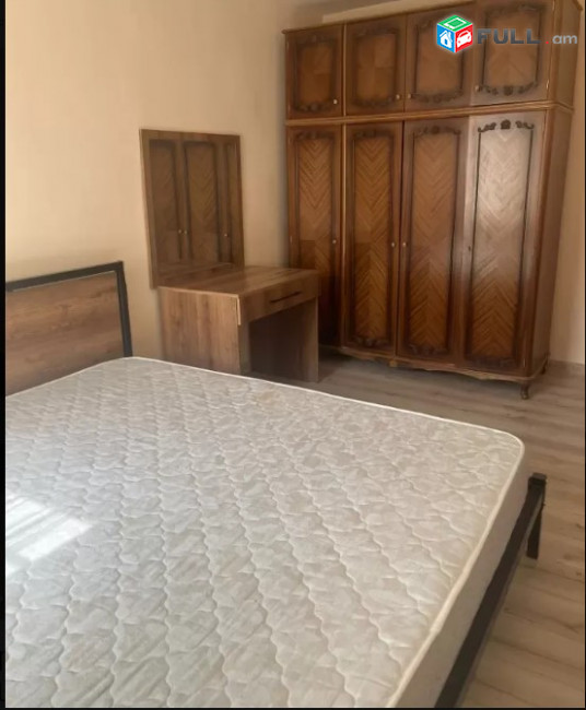 LA05182 Վարձով 4 սենյականոց բնակարան Սունդուկյան փողոցում 