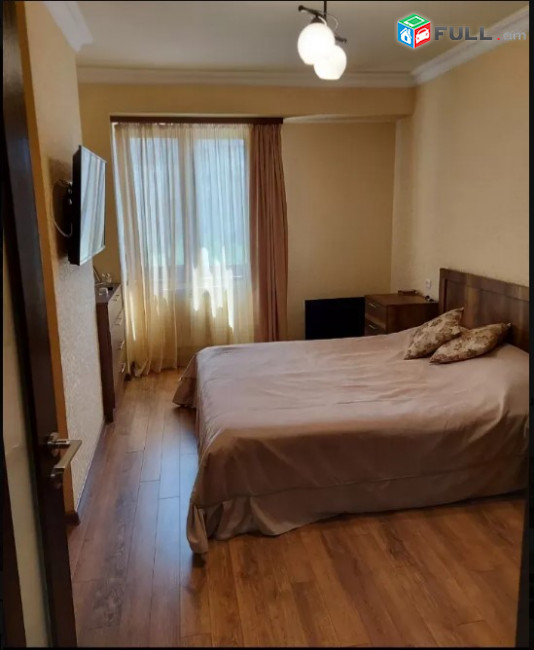 LA05184 Վարձով 3 սենյականոց բնակարան Մամիկոնյանց փողոցում