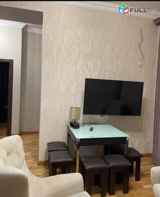 LA05257 Վարձով 3 սենյականոց բնակարան Պարույր Սևակի փողոց , նորակառույց