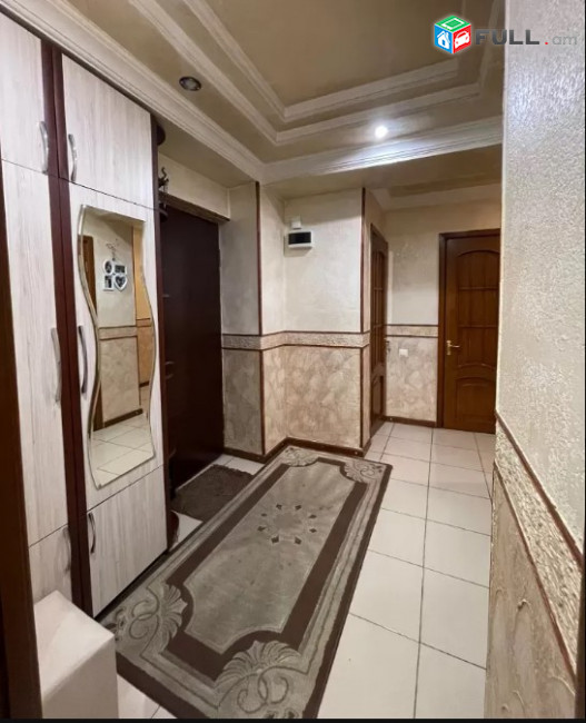 LA05241 Վարձով 3 սենյականոց բնակարան Գյուլբենկյան փողոցում 